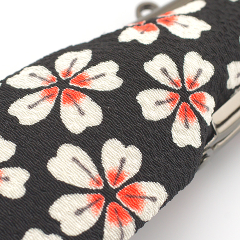 印鑑ケース お財布タイプ 縦入れ用・桜ちらし柄(黒) (対応印鑑:10.5mm-16.5mm)