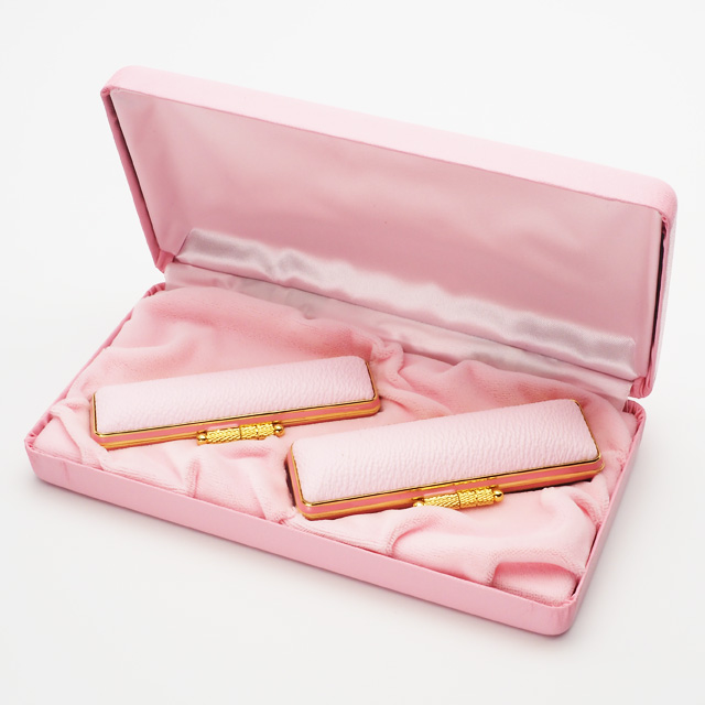 実印・銀行印 Mセット（15.0/13.5） スリーストーンクリスタル黒水牛 【マカロンピンク・デコレーションケース】